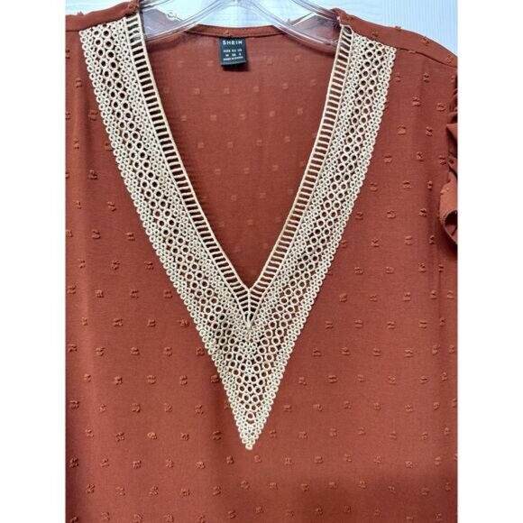 Women’s Lace Trim Ruffle Cap Sleeve Blouse w. Swiss Dot Pattern - Size Medium - Picture 4 of 7